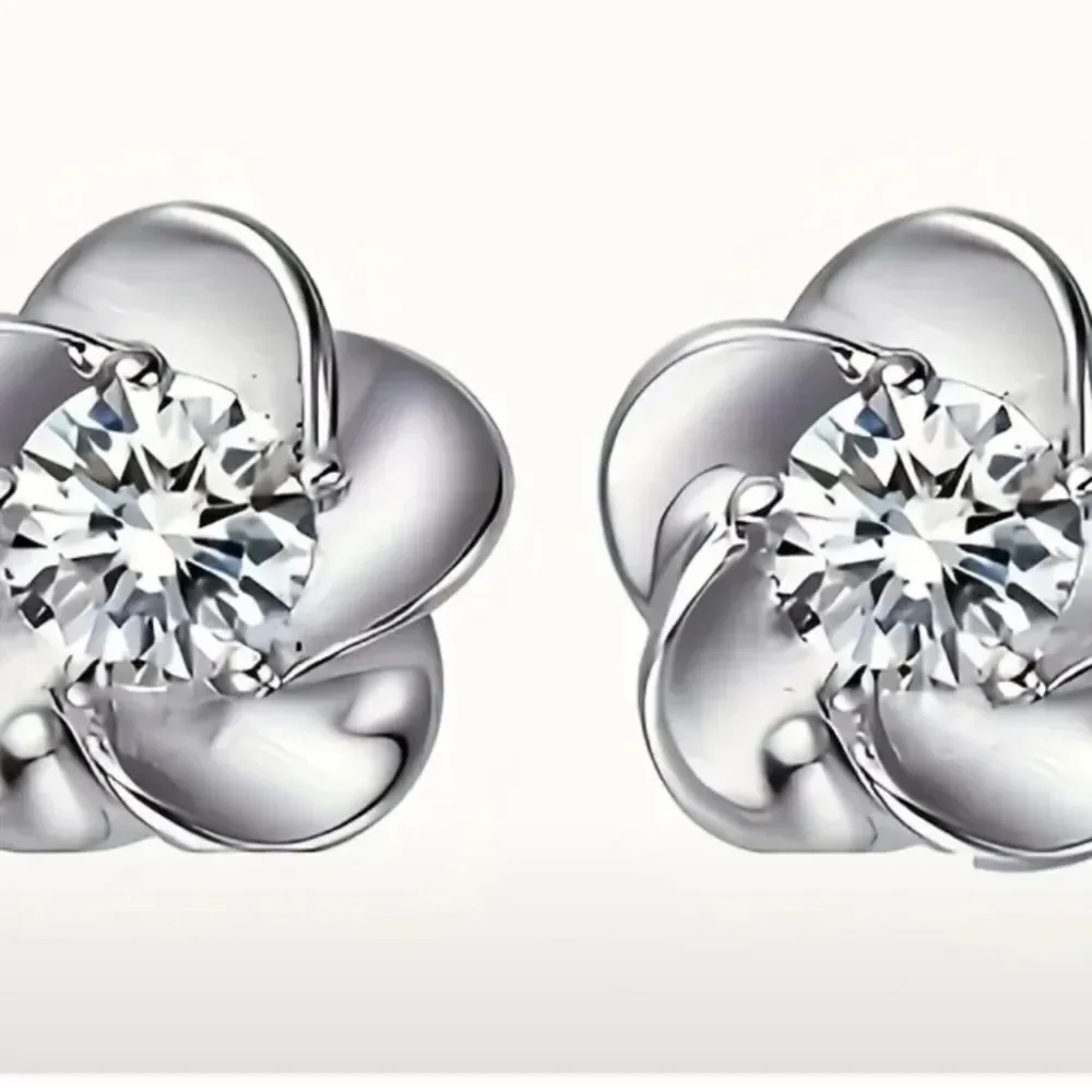 Dainty Daisy Blossom Stud Earrings S925 Posts, Sparkling Elegance (0.35 in)